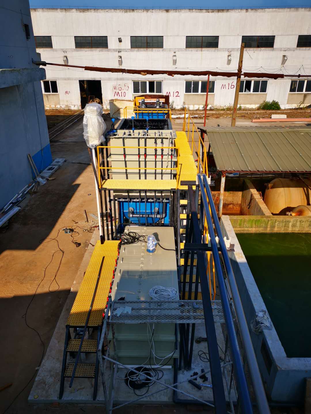 含磷含油污水处理自动化装置(图1)